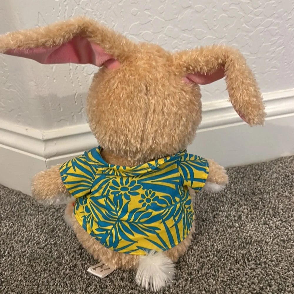 Singing bunny, works with batteries ( not included) - Picture 3 of 4